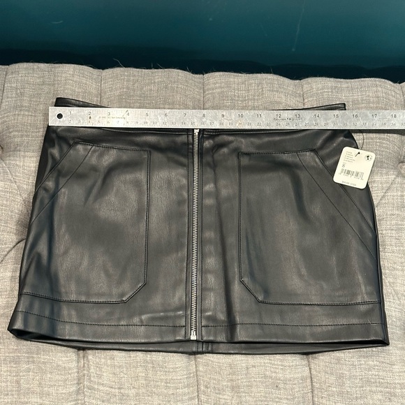NWT Free People vegan leather mini skirt - Picture 10 of 10